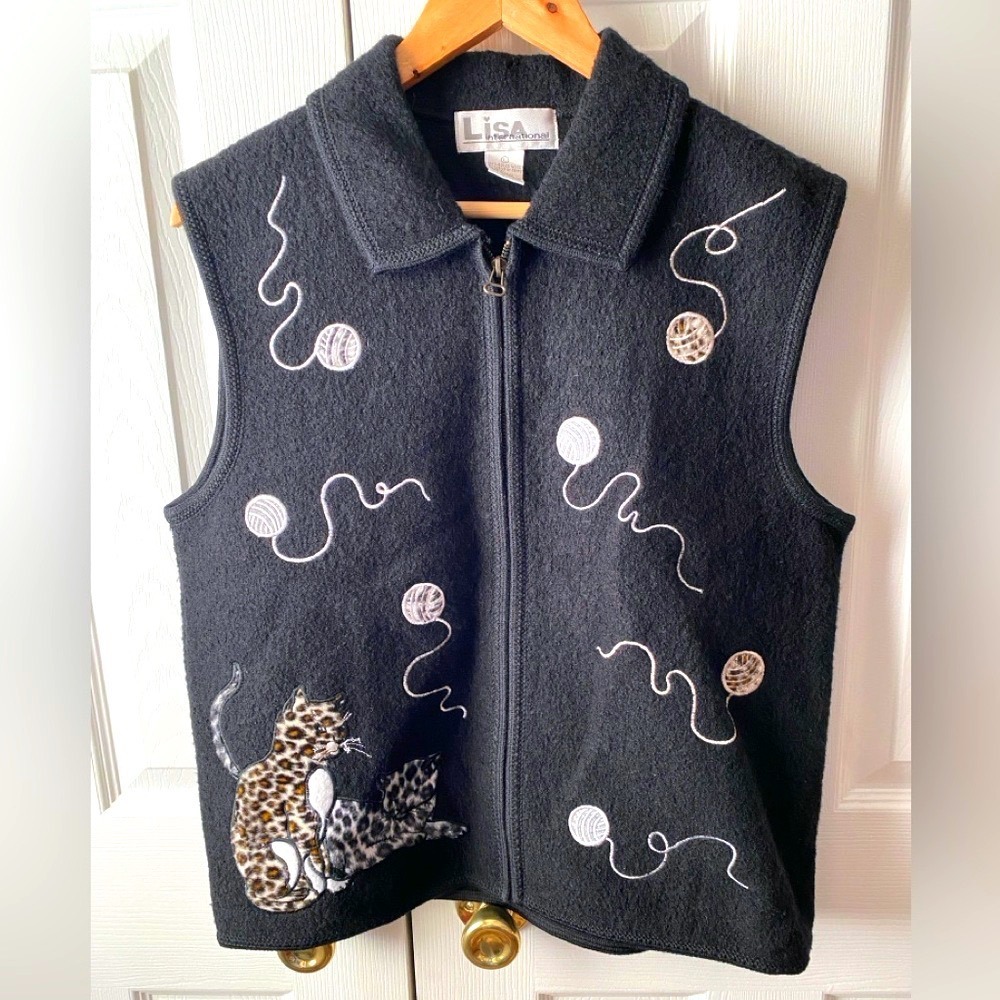 VTG Lisa International Black Boiled Wool Crazy Cat Lady Ugly Cardigan Vest L